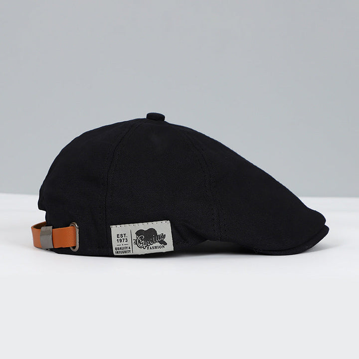 Elegante Unisex Schiebermütze für stilvolle Auftritte. Klassisches Mode-Accessoire für Herren & Damen.