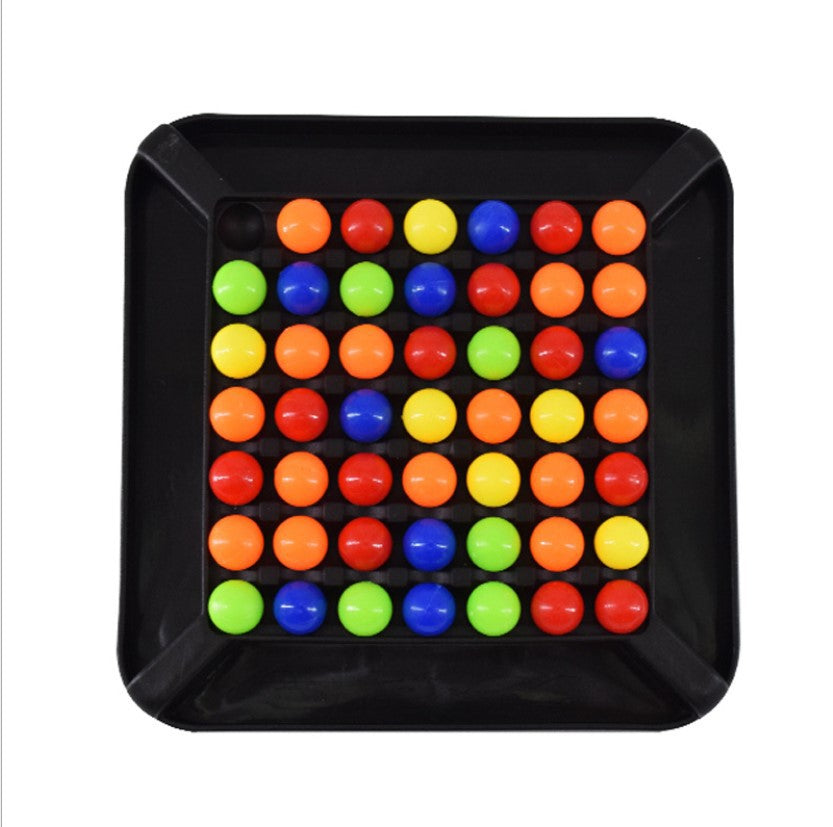 Verpackung des Farben Match Logikspiels. Ein pädagogisches Denkspiel für Kinder & Erwachsene, fördert Konzentration.