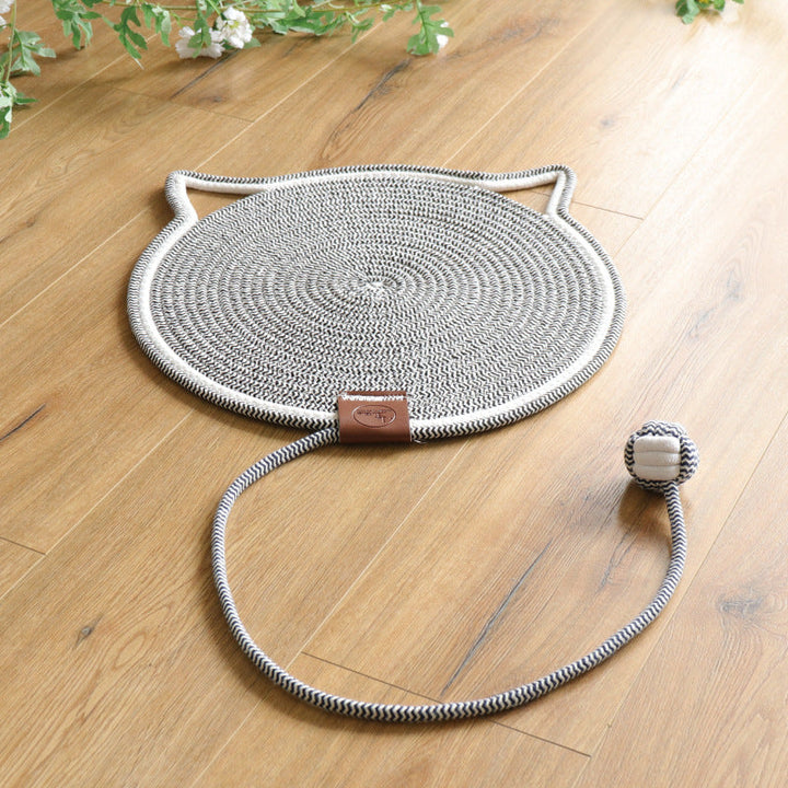 Nahaufnahme: Robuster Sisal-Kratzteppich für Katzen. Optimale Struktur für intensive Krallenpflege & Möbel-Schutz.