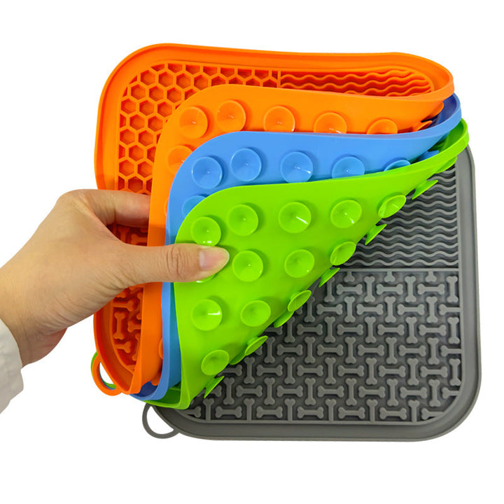 Beruhigende Hunde-Leckmatte aus flexiblem Silikon, hilft bei Stressabbau und Langeweile, vielseitiges Hundespielzeug.