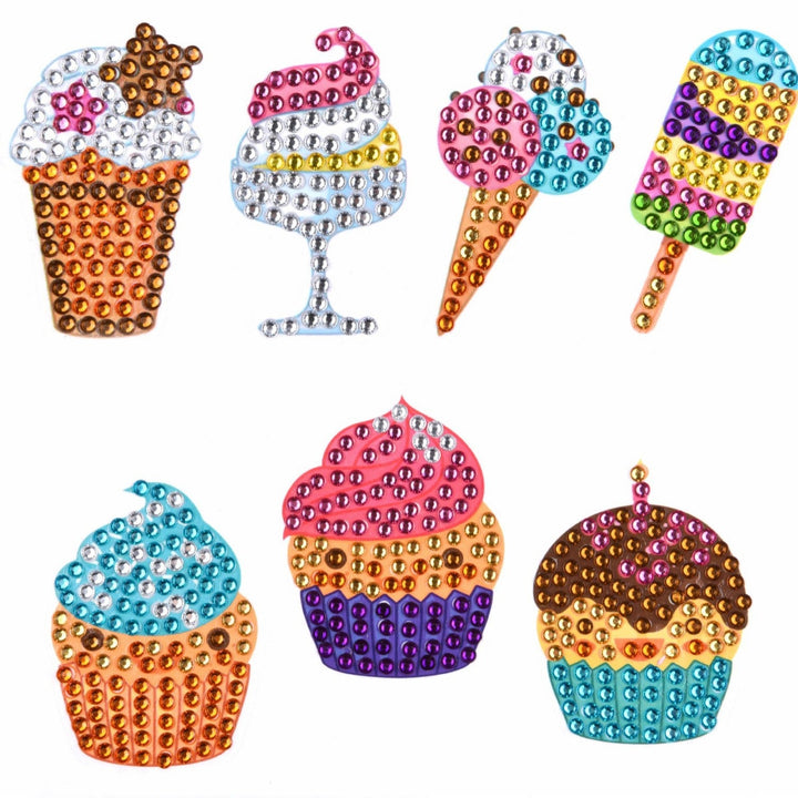 Buntes Diamantmalerei Sticker Set mit vielen Glitzersteinen, ideal für kreative Kinderhände und Feinmotorik.