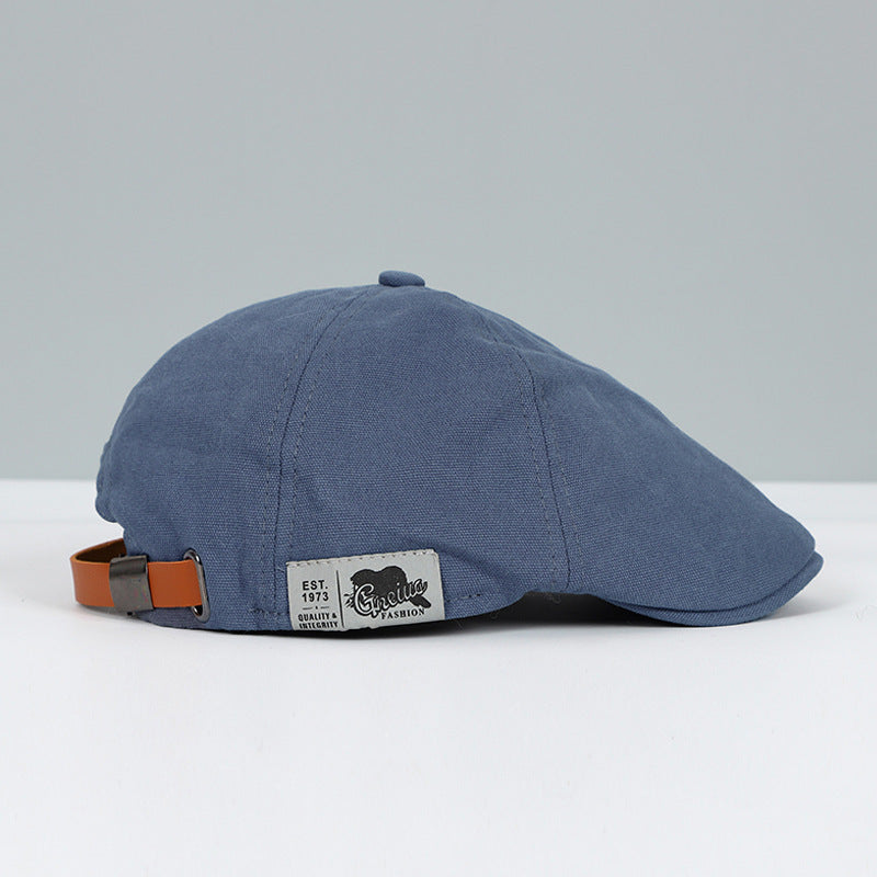Elegante Herren Schiebermütze, auch unisex tragbar. Verstellbare Kappe für Mode und Freizeit-Outfits.