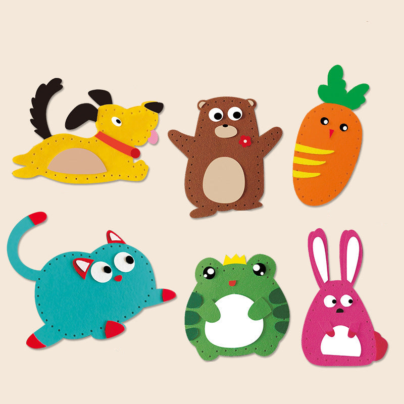 Lustiges Filztiere Nähset für Kinder, kreativer Bastelspaß mit bunten Materialien.