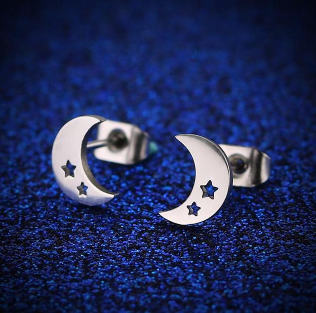 Auffällige Punk-Stern-Ohrstecker, Unisex-Accessoires aus Edelstahl, perfekt für einen mutigen Style.