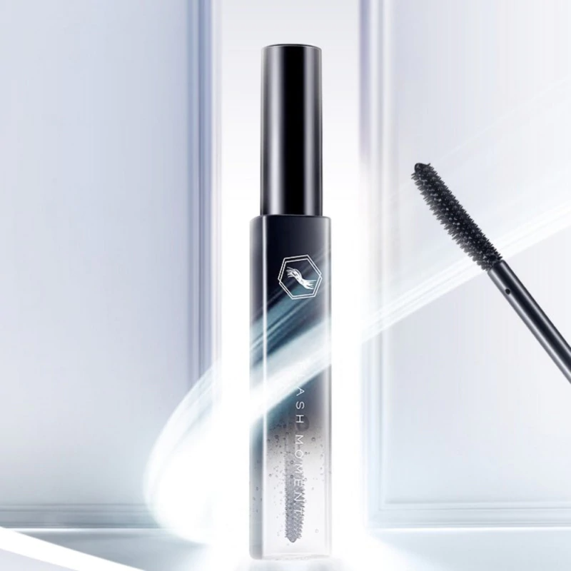 FlashMoment Haarcreme für geschmeidiges Styling, bietet Kontrolle und Glanz. Macht glattes Haar natürlich & frizz-frei.