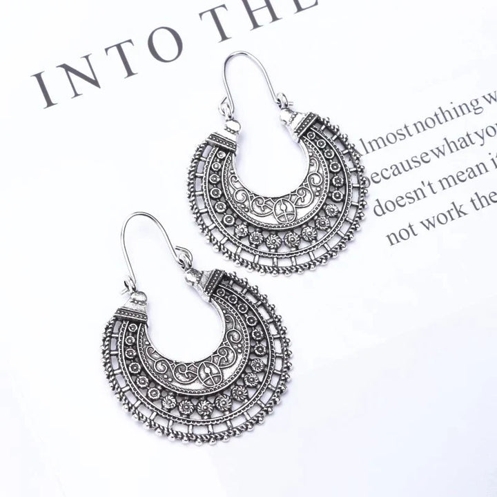 Elegante Damenohrringe aus 925er Sterlingsilber, filigran und tibetisch inspiriert, Geschenkidee.