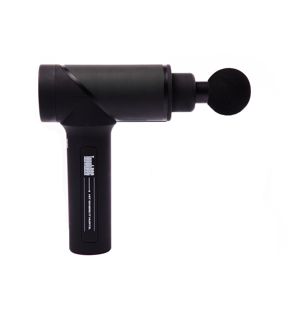 Schwarze Massagepistole für Tiefenmassage & schnelle Muskelregeneration nach Sport & Fitness.