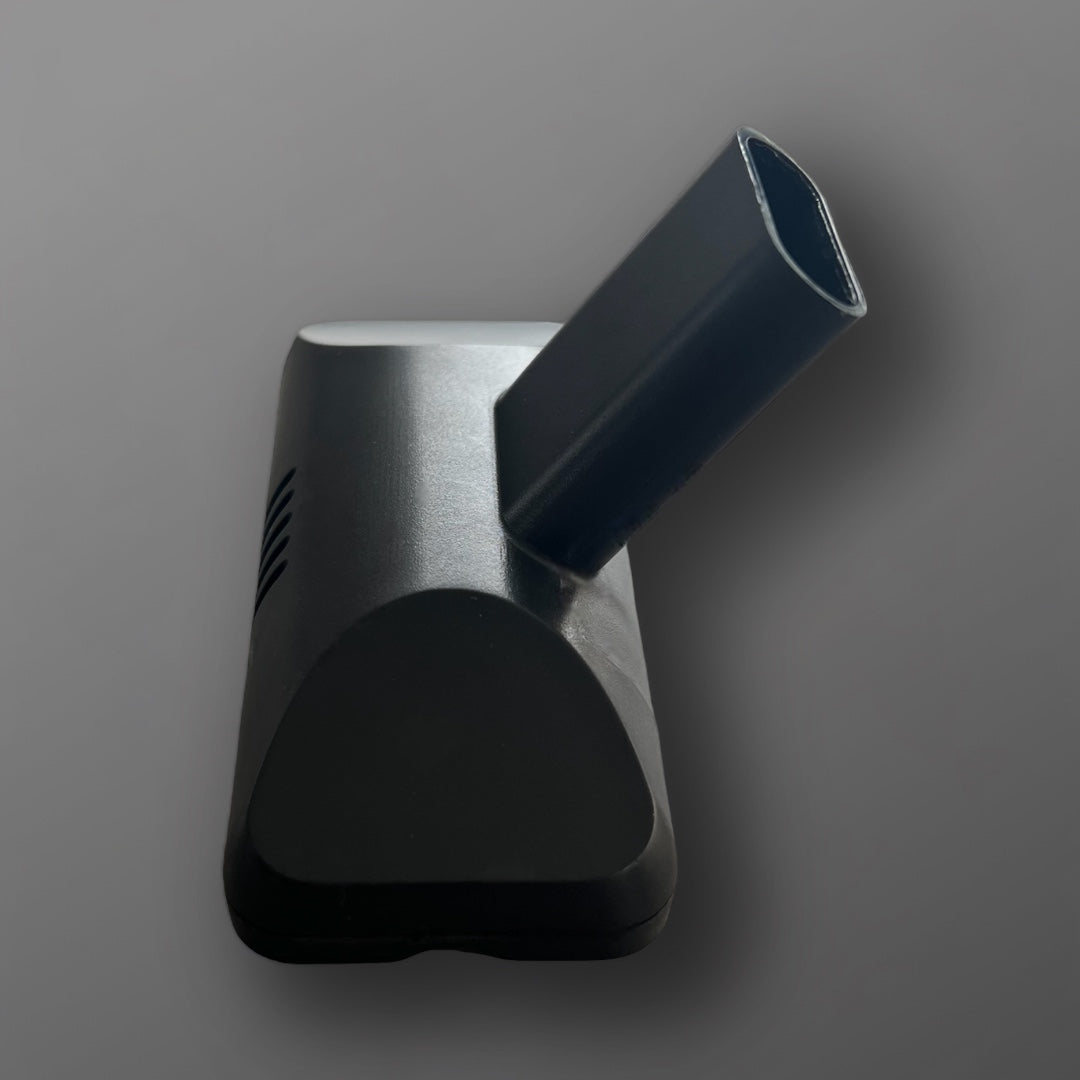 Ergonomischer kabelloser Handstaubsauger, leicht zu verstauen und griffbereit für jede Reinigung.