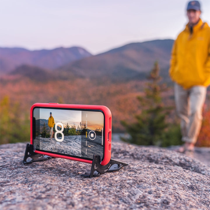 Lila Telefonstativ, kompakt & leicht, perfekt für Reisefotos und Videoproduktionen.