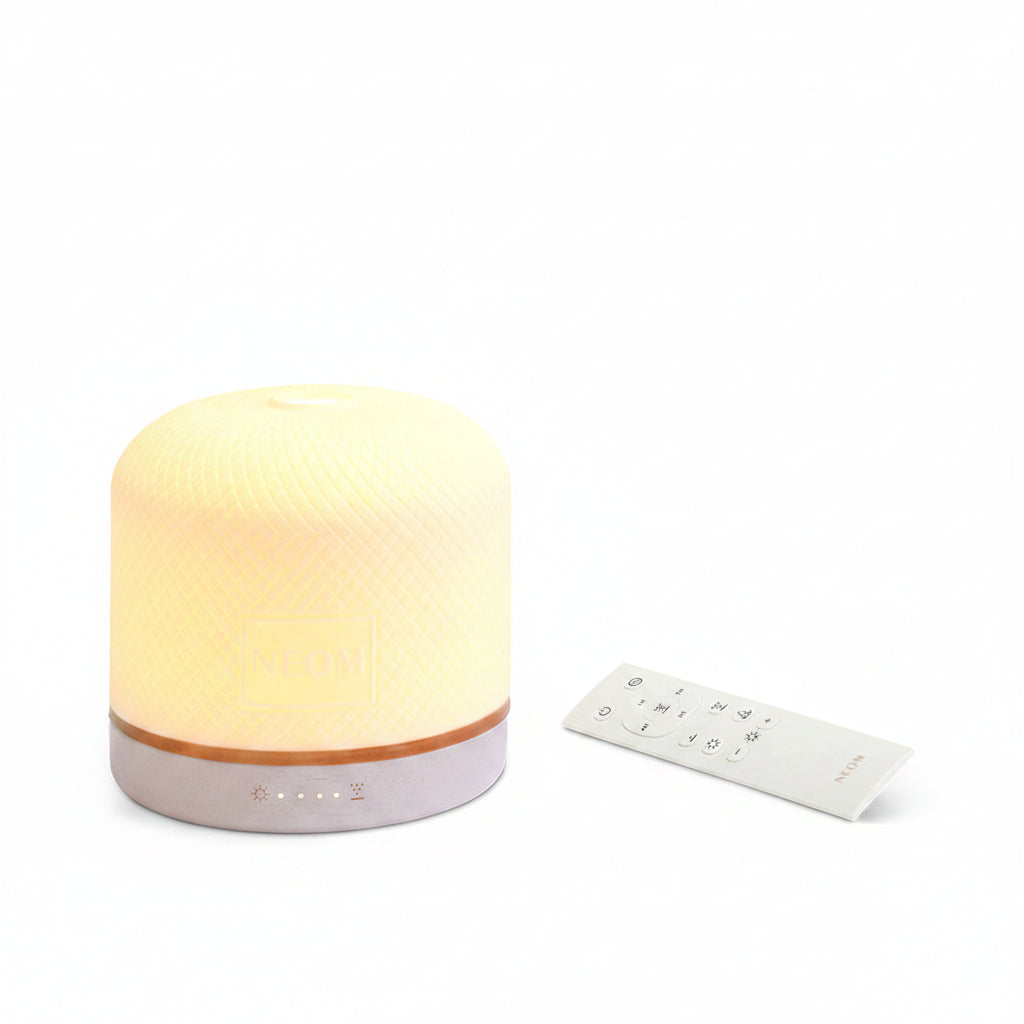 Luxuriöser Aroma Diffusor für große Räume. Eleganter Duftzerstäuber mit 12h Funktion und Fernbedienung.