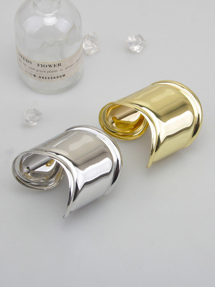 Cooles Unisex-Wellenarmband in Gold, Silber oder Schwarz, asymmetrisches Statement-Design.