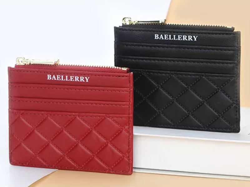 Edler gesteppter Unisex Kartenhalter, perfektes Geschenk für stilbewusste Organisation.