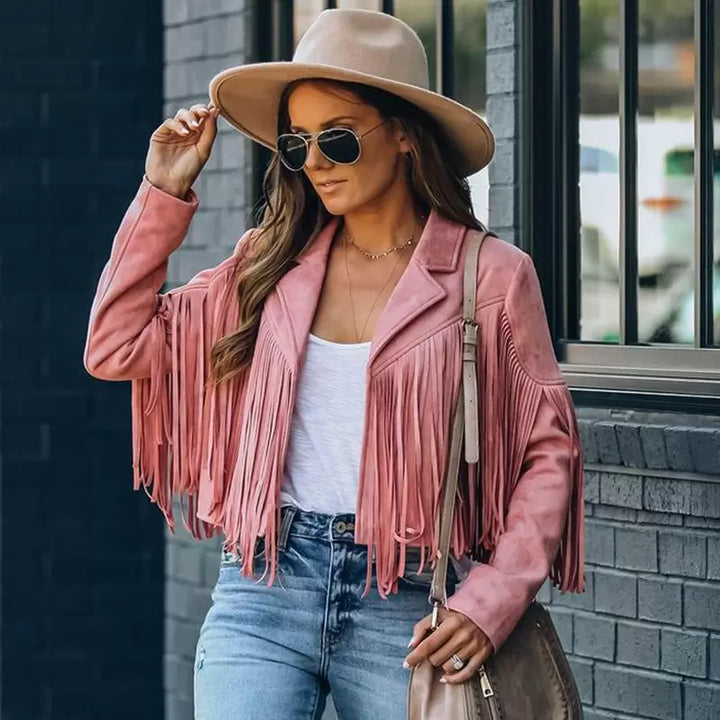 Kurz geschnittene Damen Fransenjacke Rosy, ideal für den Übergang und einen trendigen Look.