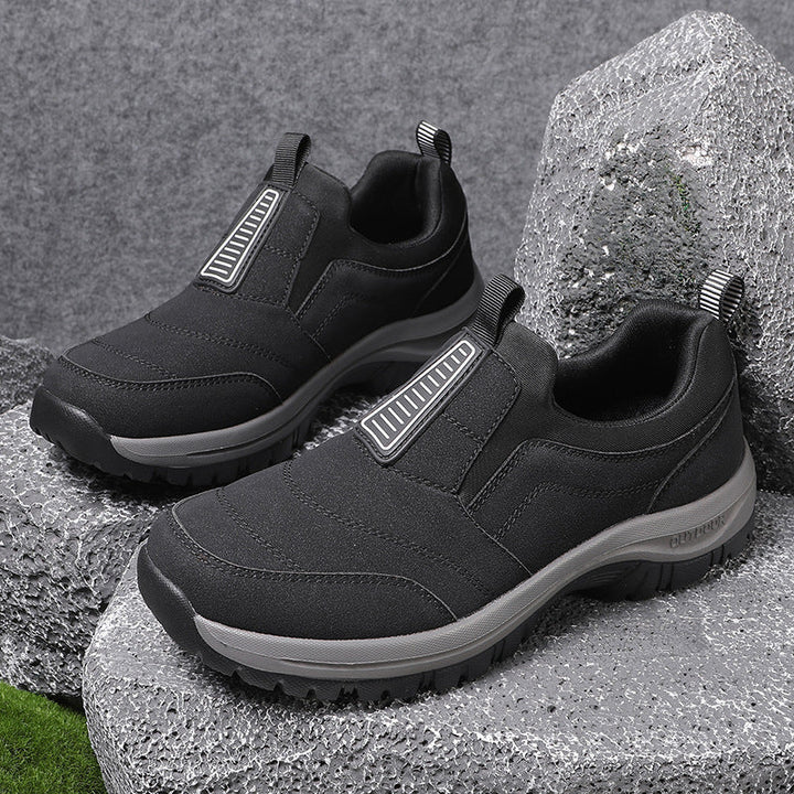 Robuste Damen Outdoor-Sneaker mit griffiger Sohle für optimalen Halt. Perfekt für Wanderungen & Alltag.