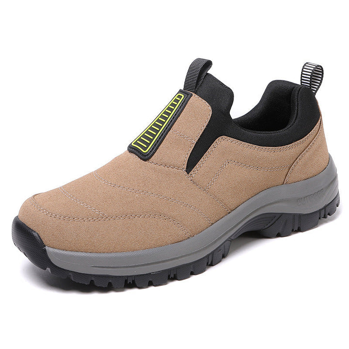 Sportliche Damen Outdoor-Sneaker. Rutschfest, robust & komfortabel für aktive Tage im Gelände & Stadt.