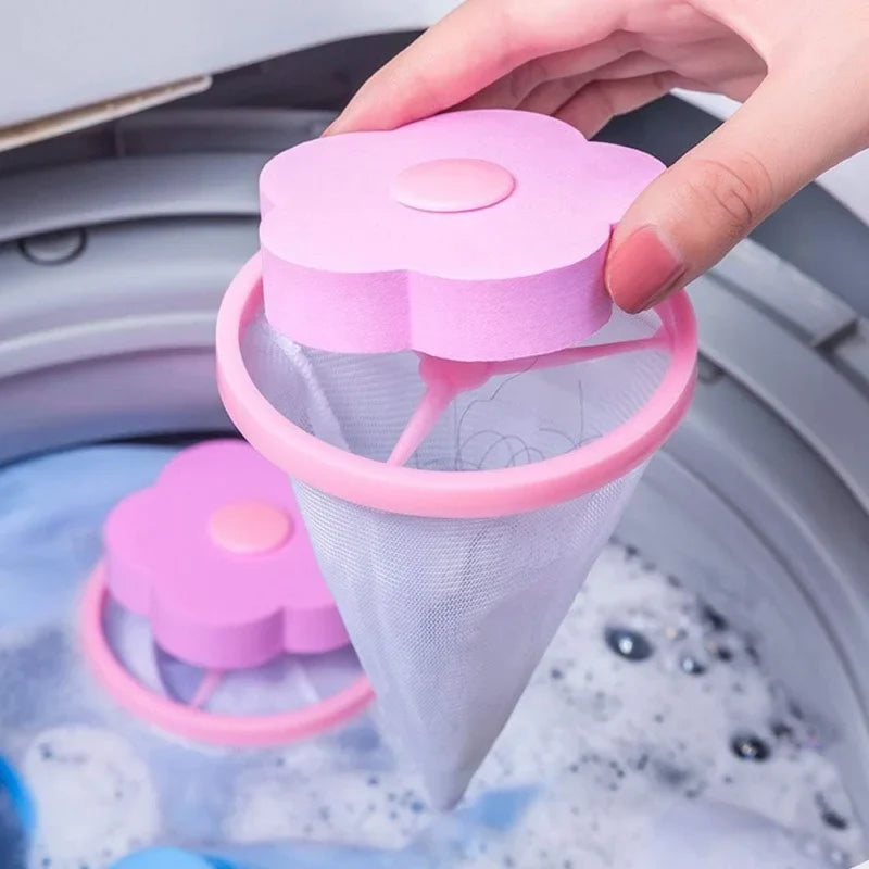 Schwimmender Fussel- & Haarfänger für die Waschmaschine. Effektive Wäschepflege gegen Fussel und Tierhaare.