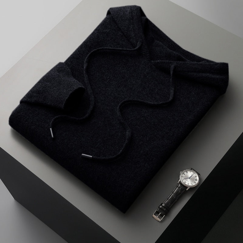 Moderner Herren Hoodie, vielseitig kombinierbar, ideal für sportliche Looks.