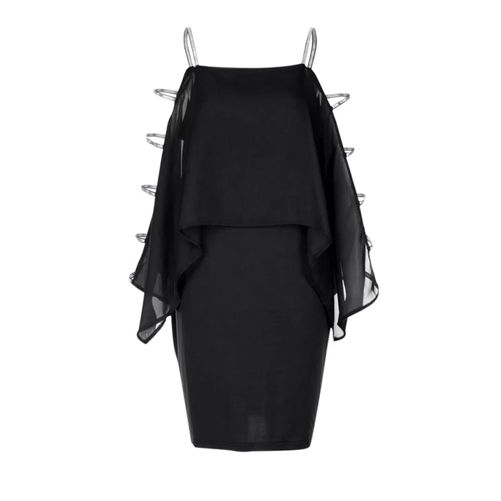 Elegantes Plus Size Cocktailkleid mit Off-Shoulder-Schnitt und zarter Spitze.