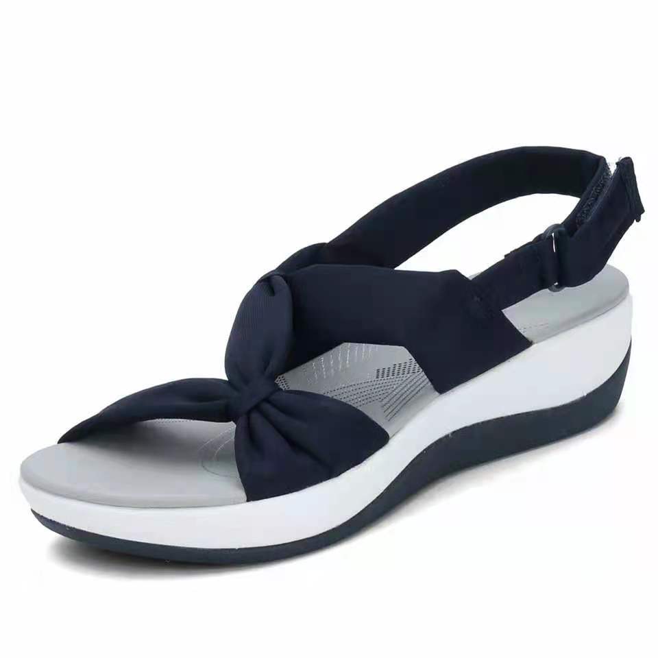 Schleifen Sandalen für Damen. Bequeme orthopädische Modelle mit weicher Gel-Dämpfung für den Alltag.