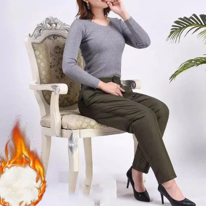 Neue Winterkollektion: Warme Damenhose Straight Fit in Übergröße, perfekt für kalte Tage.