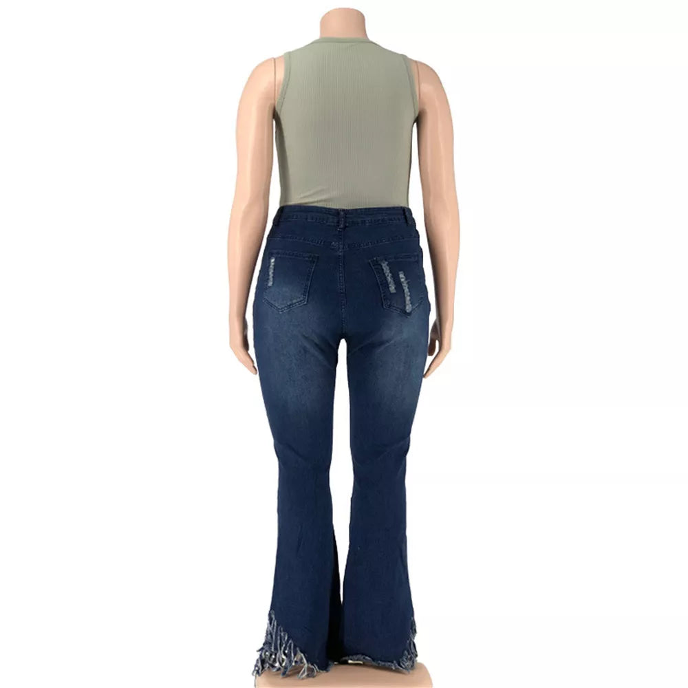 Modische Damen High-Waist Schlagjeans, Übergröße, mit zerrissenen Details.