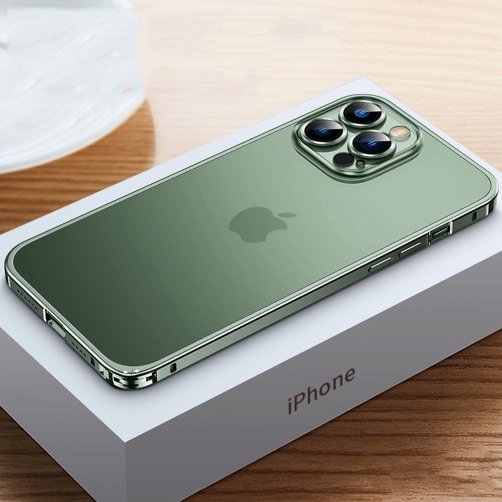 Langlebige Aluminium Handyhülle, stoßfest und elegant, schützt Ihr iPhone zuverlässig.