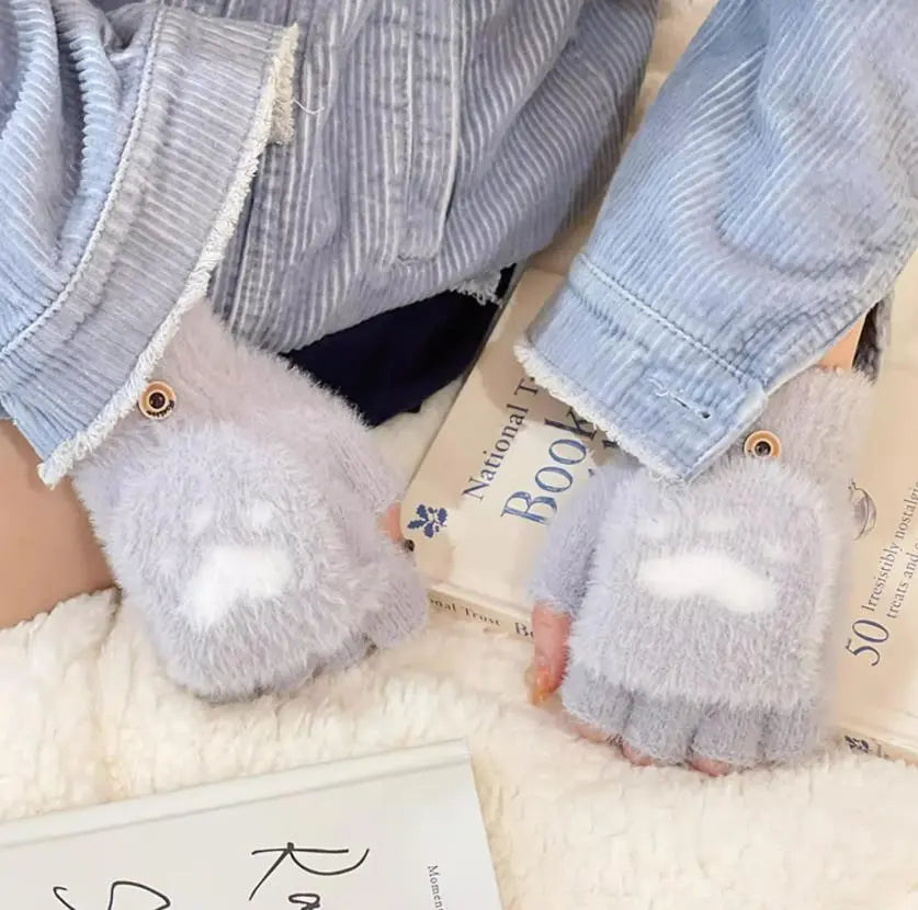 Warme Klapphandschuhe für Damen, modisch & bequem. Praktische Wintermode für jeden Tag.
