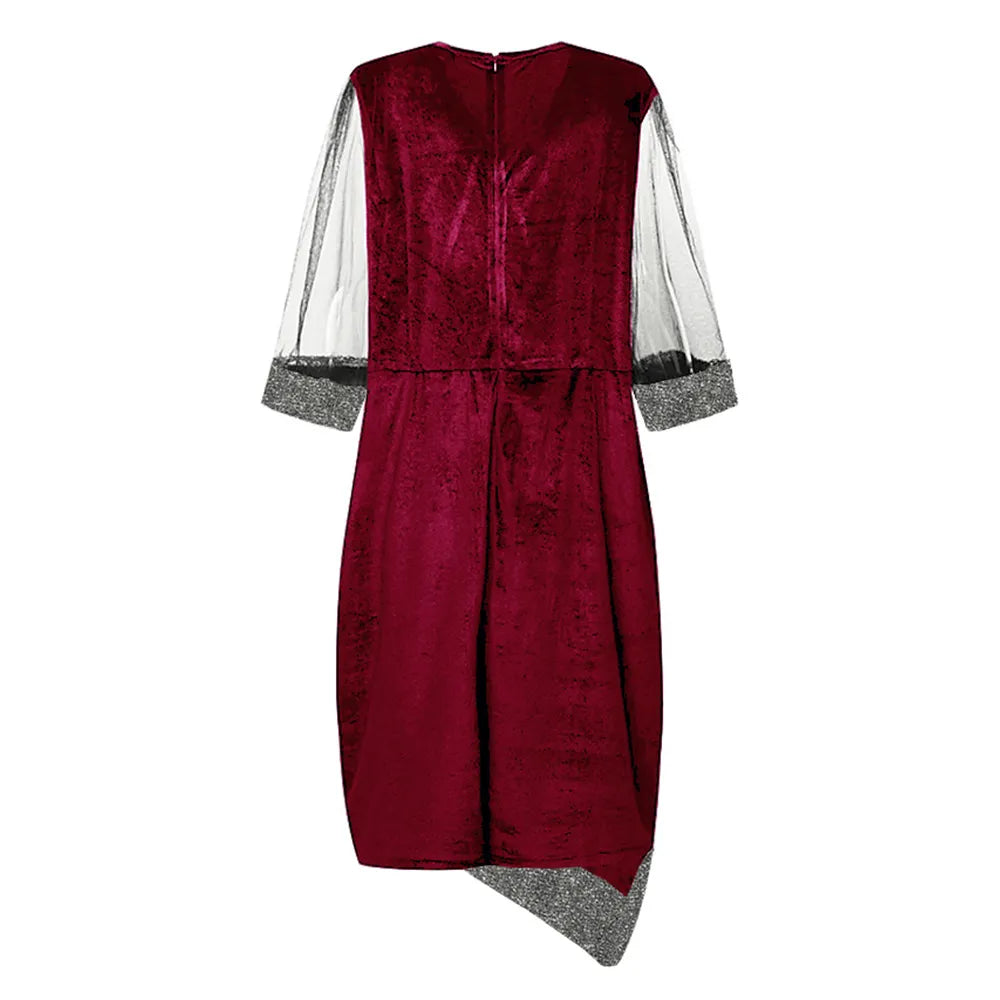 Festliches Langarmkleid in Übergröße für besondere Herbst- und Winteranlässe, blickfangend.