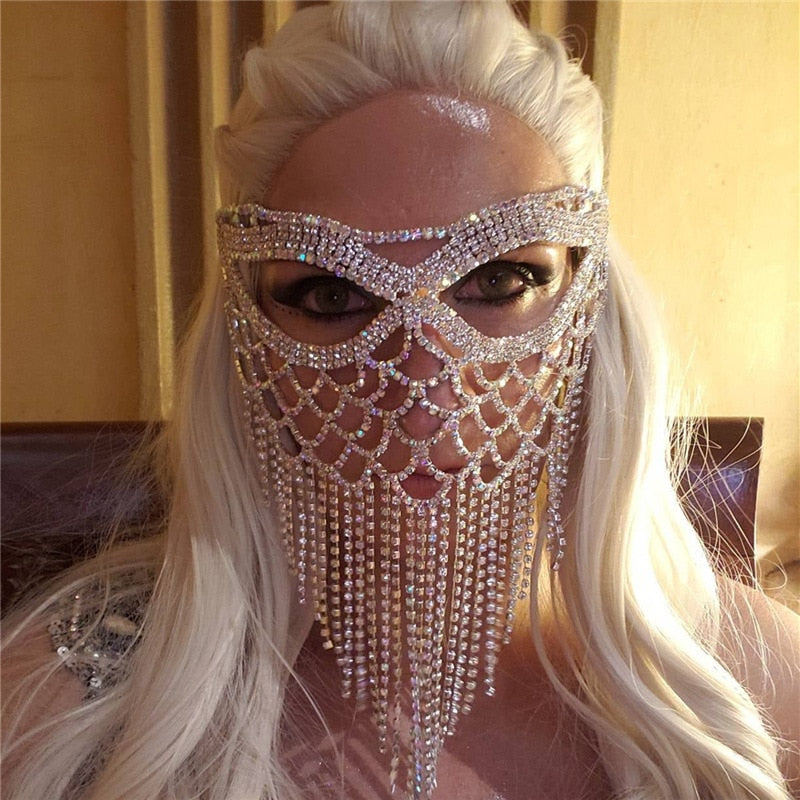 Glamouröser Maskerade Schleier mit funkelnden Strasssteinen, unisex Abendaccessoire für festlichen Look.
