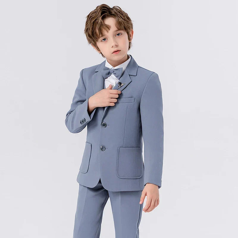 Beige Jungen Smoking Set, 4-teilig, formeller Anzug Kinder für elegante Jugendmode und besondere Anlässe.