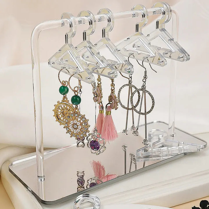 8er Set Acryl Schmuckständer für Ohrringe, Dreieck-Design. Klare Eleganz für Ihre Schmuckkollektion.