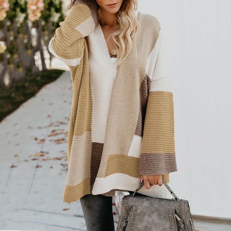 Stilvoller Damen Strickpullover, gemütlich & passend für Herbst/Winter.