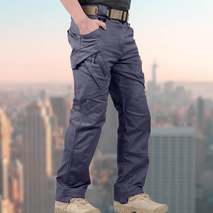 Bequeme & wasserdichte Herrenhose, robust für Outdoor, Camping, Reisen & Freizeit; mit vielen Staufächern.