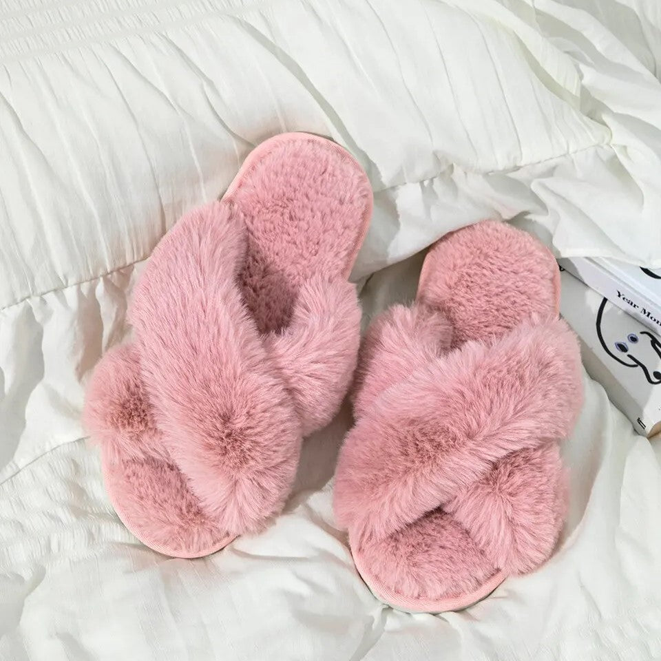 Elegante Damen Kreuzband Hausschuhe; stilvolle Winter-Slippers für Damen, warm, kuschelig und sehr bequem.