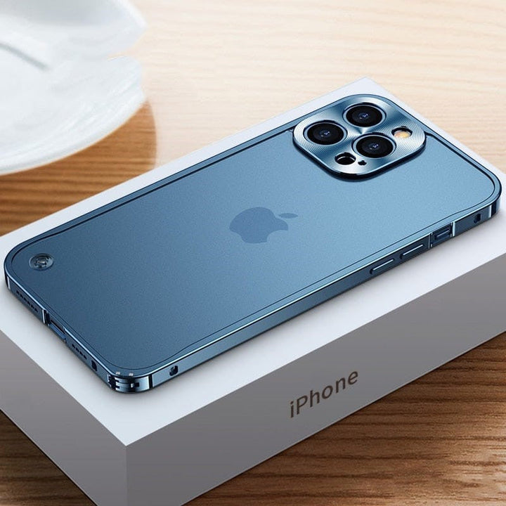 Premium Aluminium iPhone Case, schlankes Design und starker Schutz vor Stößen und Kratzern.