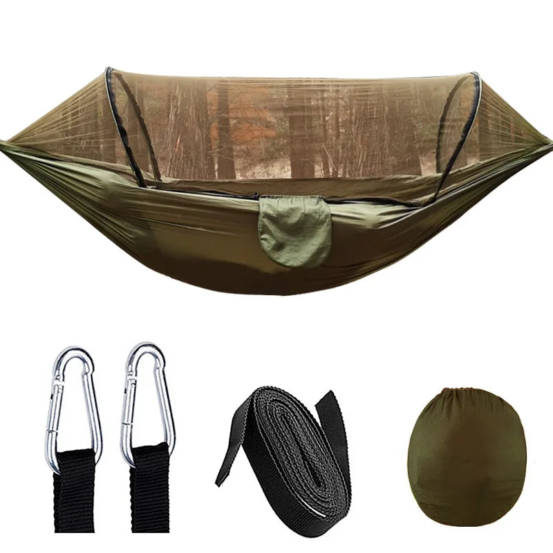 Leichte Outdoor Camping-Hängematte mit Mückenschutznetz aus Fallschirmstoff, tragbar für Abenteuer.