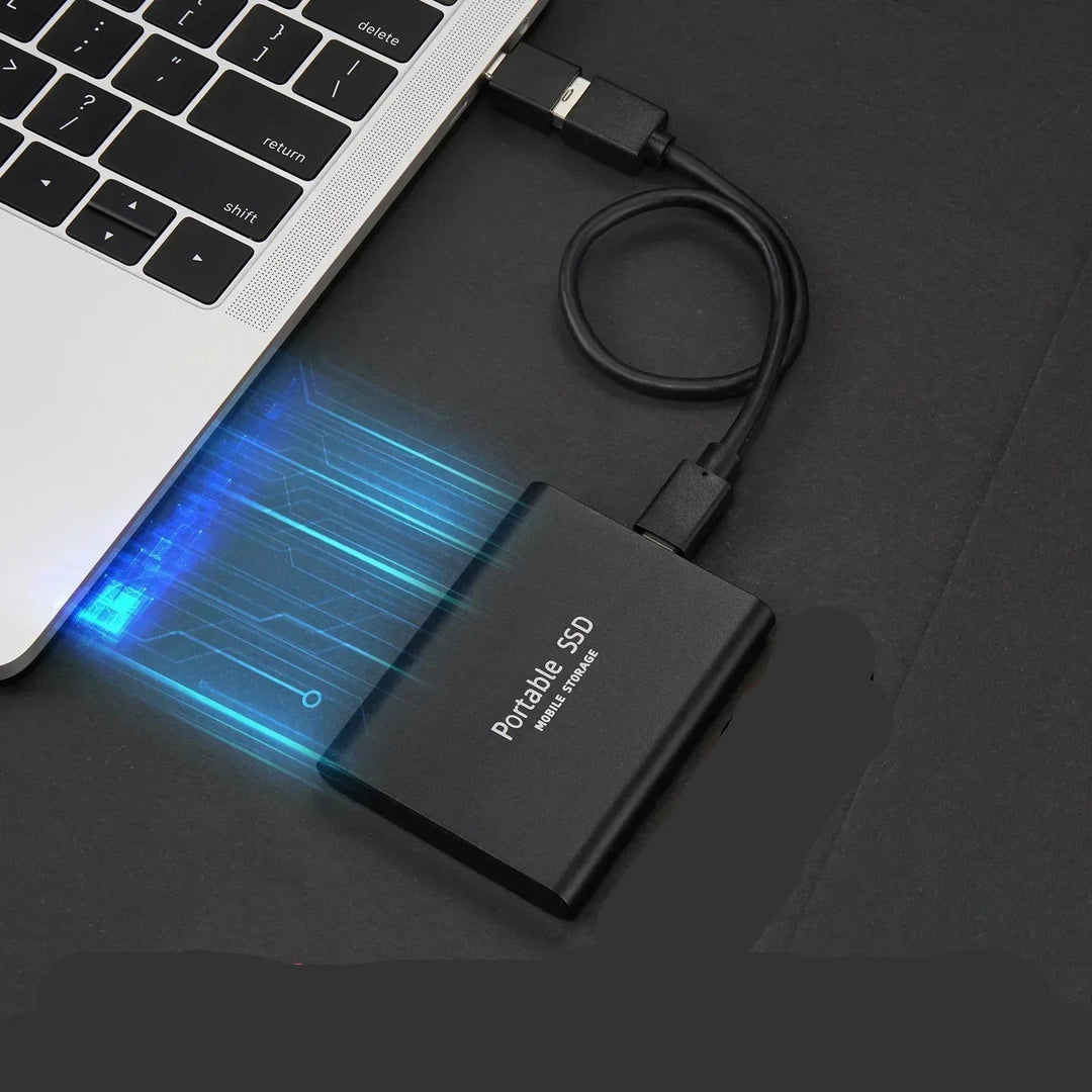 Portable externe 2TB SSD, idealer mobiler Speicher für unterwegs. Kompatibles USB Laufwerk für Laptop und Desktop-PC.