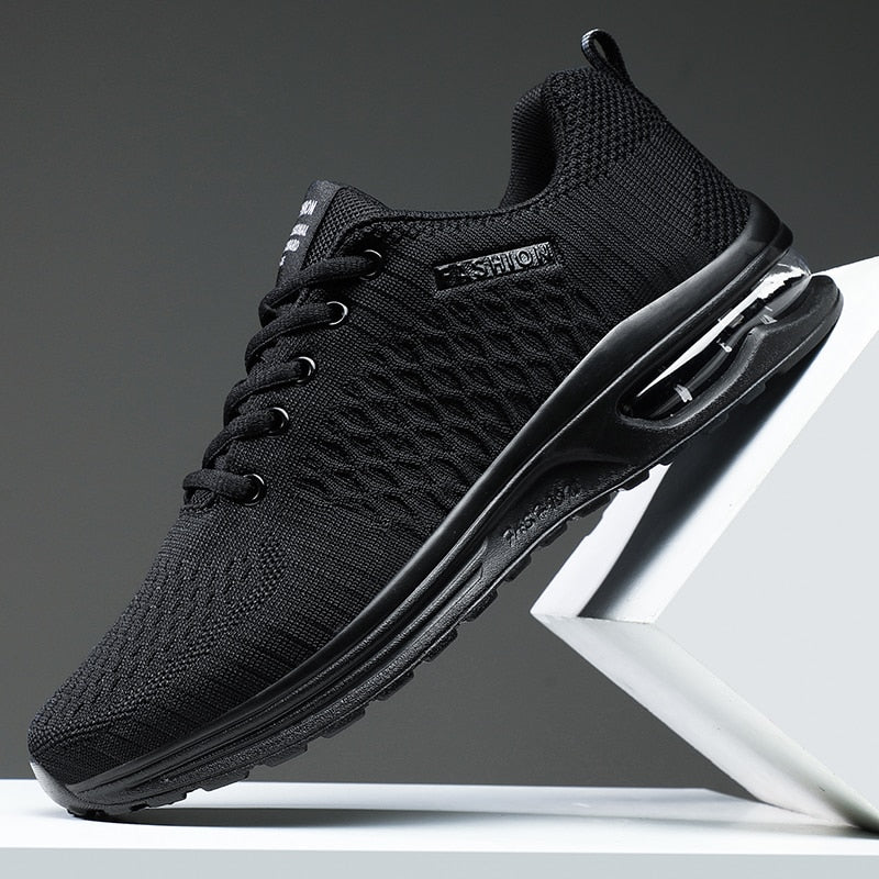 Moderne Damen Freizeitschuhe: orthopädische Turnschuhe für Sport und Alltag, mit atmungsaktivem Design.