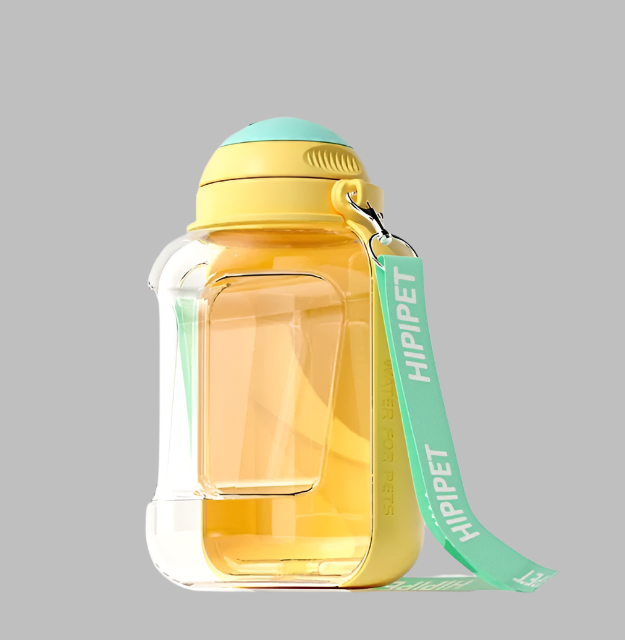 Detaillierte Ansicht der 2-in-1 Hundetrinkflasche mit Futterfach und Wasserbehälter.