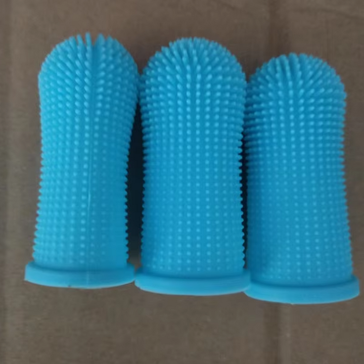 Umweltfreundliche, wiederverwendbare Fingerzahnbürste aus Silikon für die Tier-Zahnpflege.