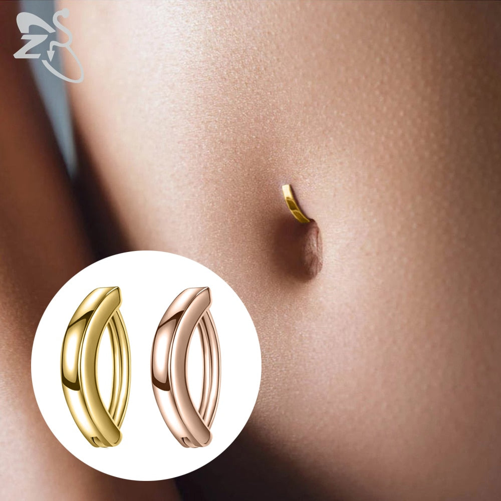 Glänzendes Damen Bauchnabelpiercing für Sommer & Strand; stilvoller Schmuck & Piercing für Frauen.