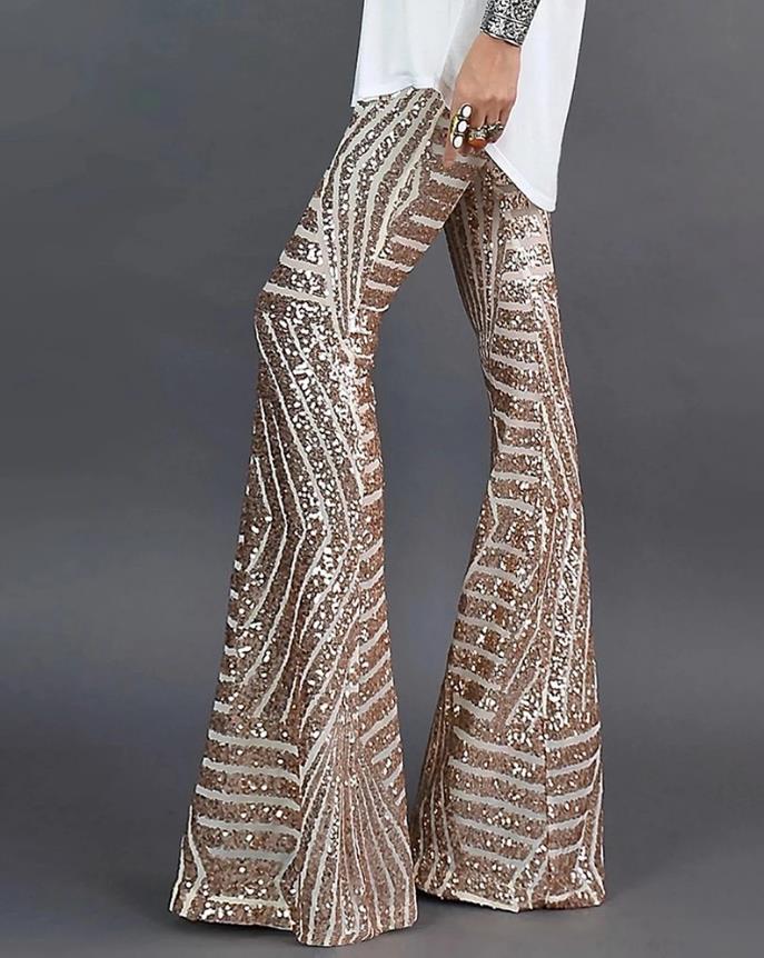 Glitzernde Damen Flared Hose für glamouröse Party- und Abendmode-Auftritte. Bequemer, stilvoller Trend.