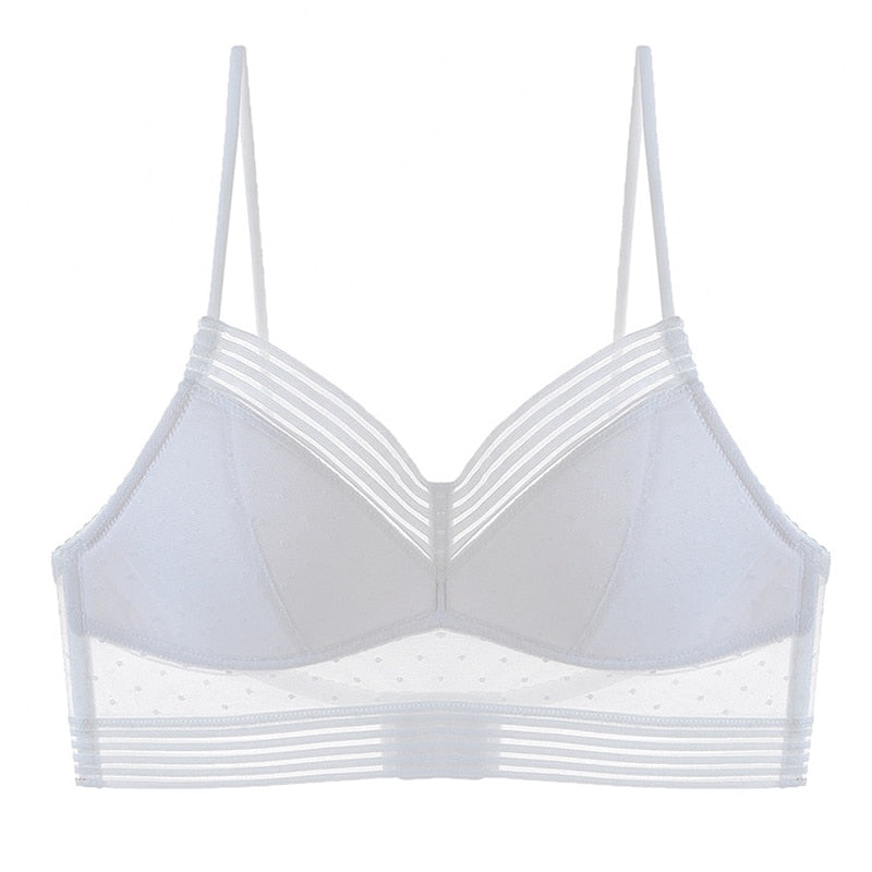 Komfortabler Damen-Dessous: U-förmiger Hebe-BH in Schwarz für eine schmeichelhafte Silhouette unter tiefen Dekolletés.