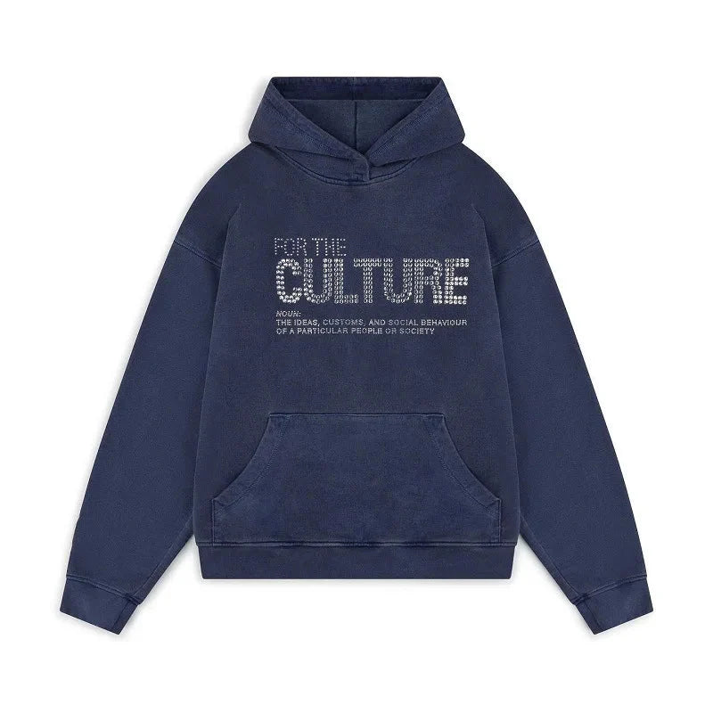 Detailreicher Unisex Hoodie mit glitzerndem Strass, vielseitiges Oberteil für jede Garderobe.