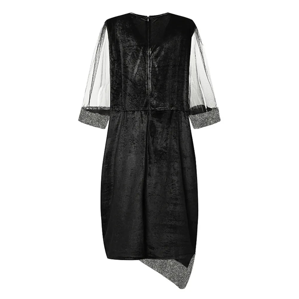 Bequemes und stilvolles Herbst-Partykleid für Damen in Übergröße, festlich elegant.