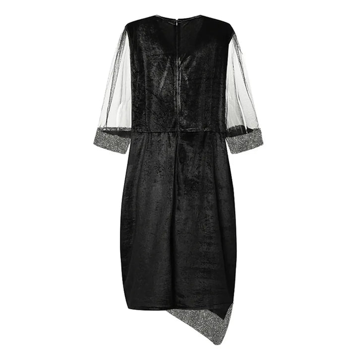 Bequemes und stilvolles Herbst-Partykleid für Damen in Übergröße, festlich elegant.