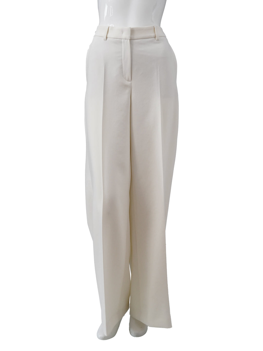 Cremefarbene Damen Weithose mit fließendem Stoff für elegante Auftritte und höchsten Tragekomfort in Freizeit & Alltag.