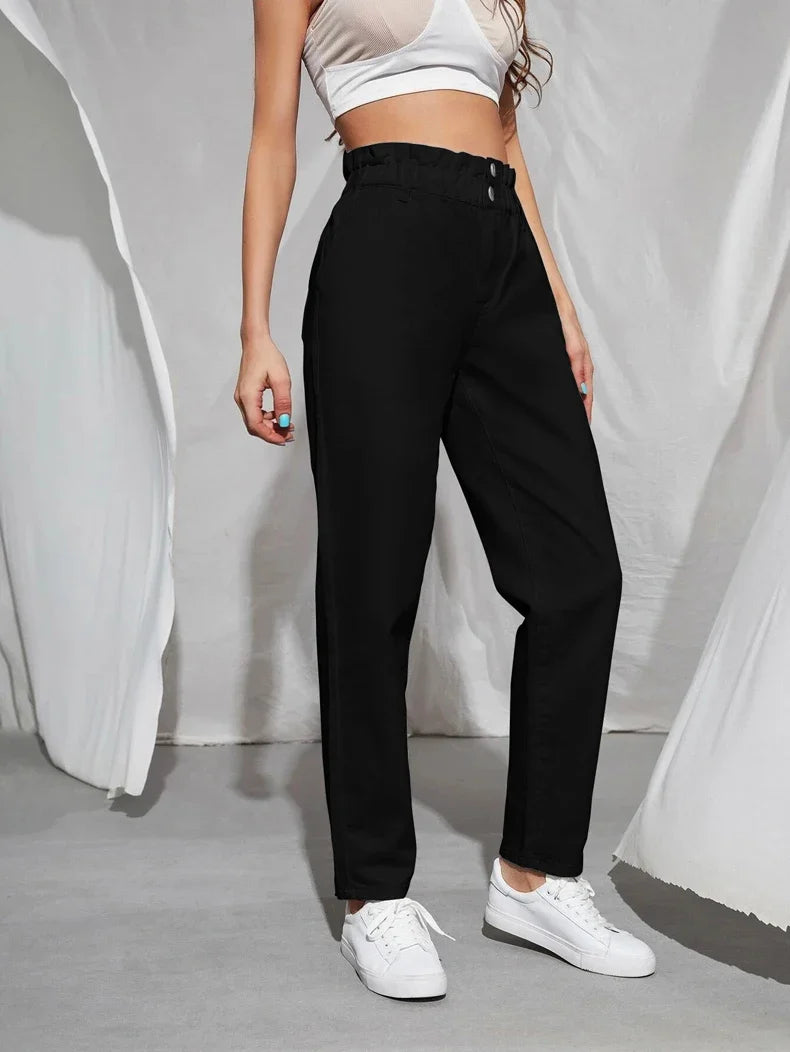 Hellblaue High-Waist Damenjeans, Übergröße, Stretch, bequemer Mom-Jeans-Look.