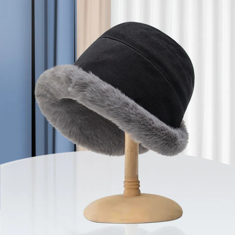 Trendige Damen Fischermütze, Kamel, ideal als warme Winterkopfbedeckung.