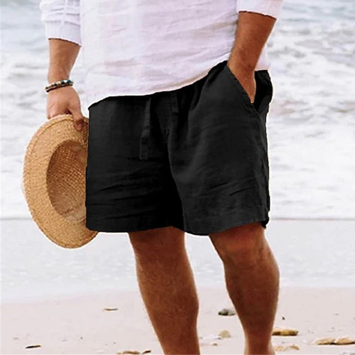 Luftige Herrenshorts in Grau, bequem und mit verstellbarem Bund. Eine stylische Freizeithose für den Sommer.